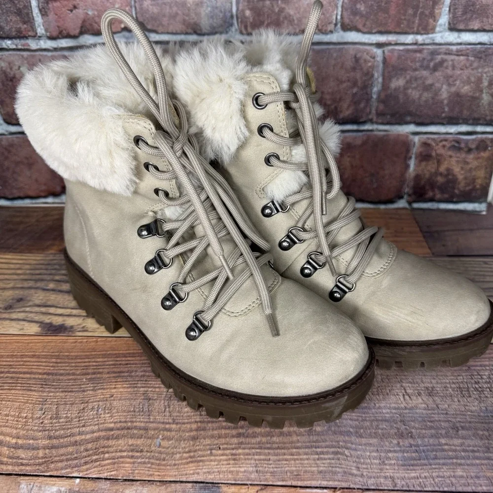Union Bay Womens Sz 10 Ankle Bootie Winter Boots Suede Faux Fur Lace Up Kingston